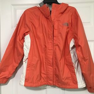 North Face HyVent Rain Jacket / Windbreaker - M